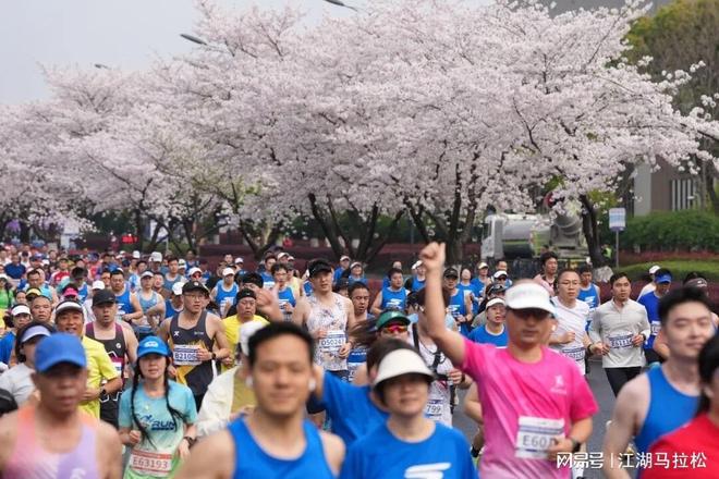 欧联积分榜:10队2连胜!尤文力压药厂领跑,米兰第16,9队2连败